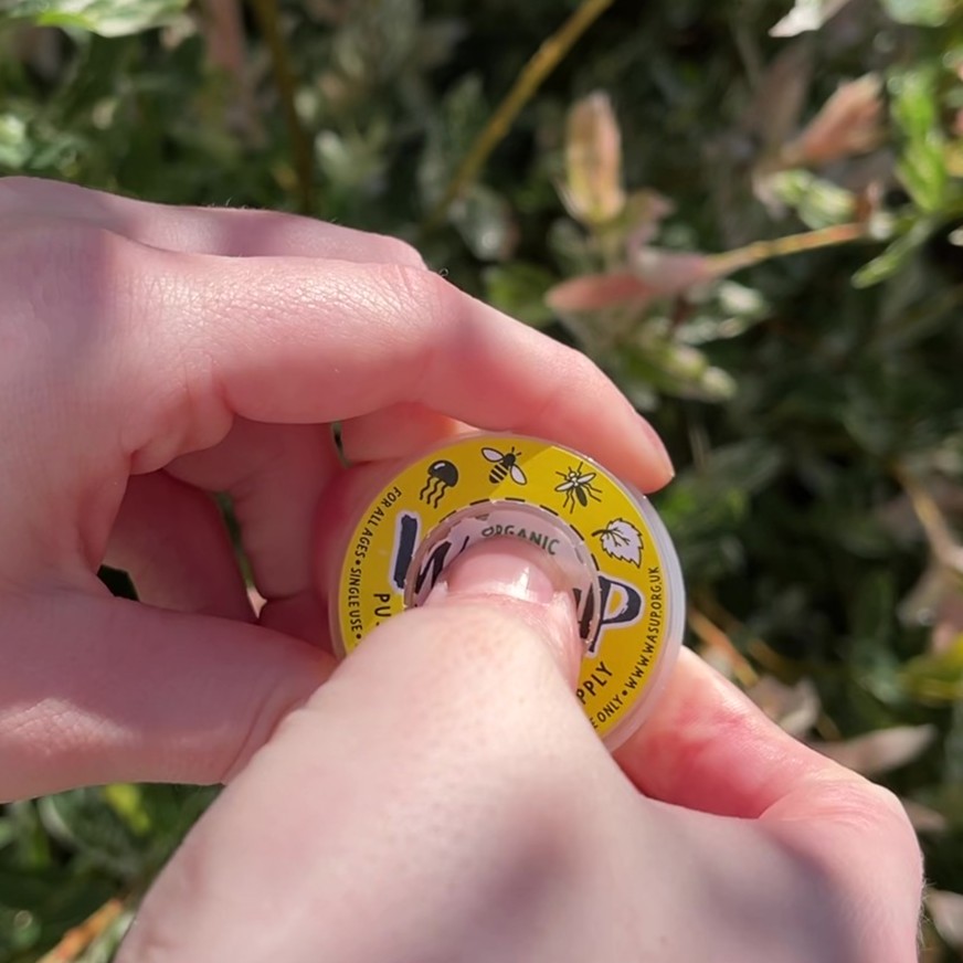 Step 1 - Press the centre